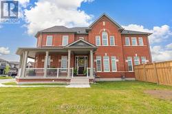 110 WAMSLEY CRESCENT  Clarington (Newcastle), ON L1B 0W1