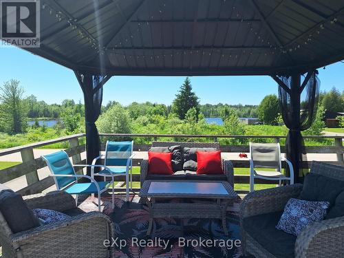 125 Lake Drive, West Grey, ON - Outdoor With Deck Patio Veranda