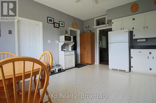 125 Lake Drive, West Grey, ON - Indoor