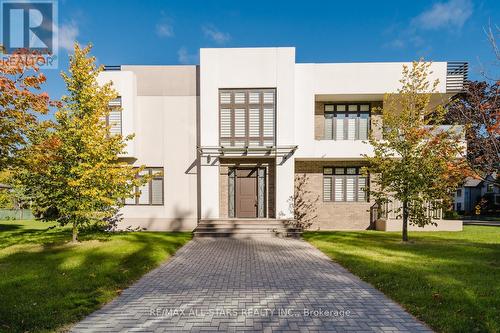 26 LANCER DRIVE  Vaughan, ON L6A 1E1