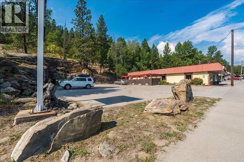 932/938 Columbia Avenue, Castlegar, BC 