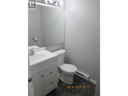 650 3 Street Sw Unit# 210, Salmon Arm, BC - Indoor Photo Showing Bathroom