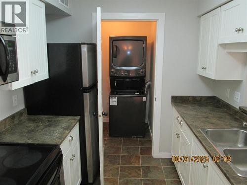 650 3 Street Sw Unit# 210, Salmon Arm, BC - Indoor Photo Showing Kitchen With Double Sink