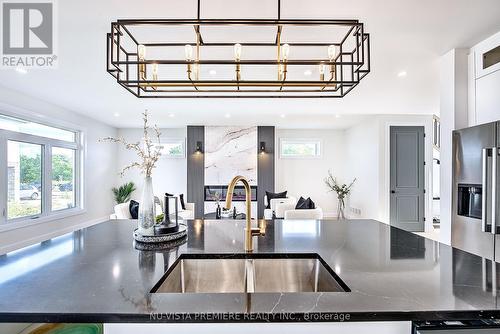 4282 Liberty Crossing, London South (South V), ON - Indoor