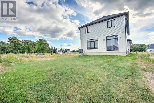 4282 Liberty Crossing, London South (South V), ON - Outdoor