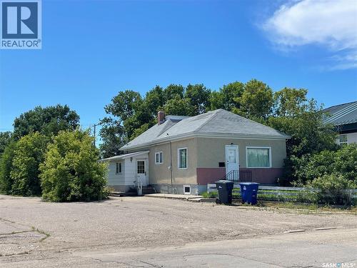 112 & 120 Sims Avenue, Weyburn, SK 