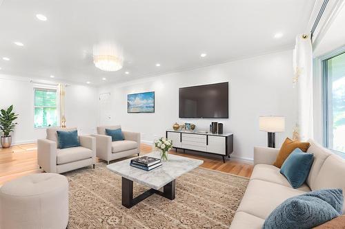Salon - 533 Boul. Beaconsfield, Beaconsfield, QC - Indoor Photo Showing Living Room