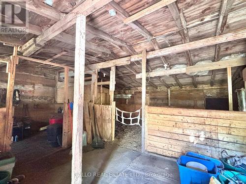 interior of horse barn - 16558 Highway 48, Whitchurch-Stouffville, ON - Indoor