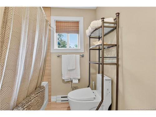 64 Athlone Ave, Moncton, NB 