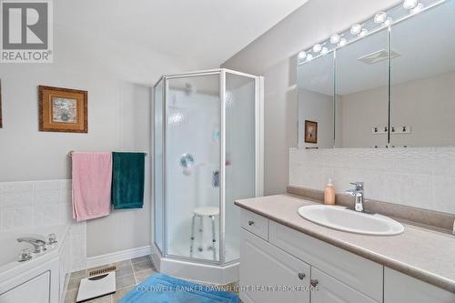 6 Shadow Lane, South Huron (Exeter), ON - Indoor Photo Showing Bathroom