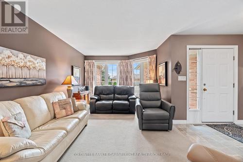 6 Shadow Lane, South Huron (Exeter), ON - Indoor Photo Showing Living Room
