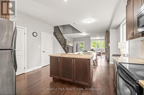 65 Rockmount Crescent, Gravenhurst (Muskoka (S)), ON - Indoor Photo Showing Kitchen