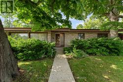 2 CHURCHILL STREET  Kingston (Central City West), ON K7M 2K5