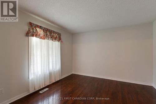 196 Hull Road, Strathroy-Caradoc (Ne), ON - Indoor Photo Showing Other Room