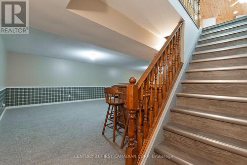 196 Hull Road, Strathroy-Caradoc (Ne), ON - Indoor Photo Showing Other Room