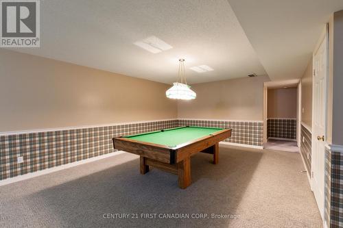 196 Hull Road, Strathroy-Caradoc (Ne), ON - Indoor Photo Showing Other Room