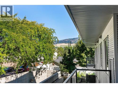 615 Rutland Road Unit# 202, Kelowna, BC - Outdoor