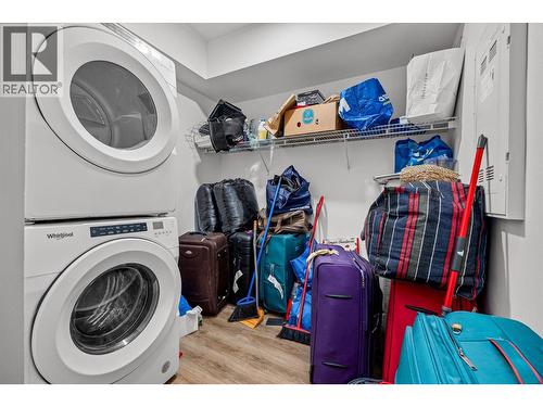 615 Rutland Road Unit# 202, Kelowna, BC - Indoor Photo Showing Laundry Room