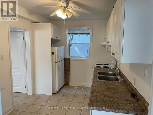 43 Broadview Avenue, Mississauga, ON - Indoor Photo Showing Kitchen With Double Sink