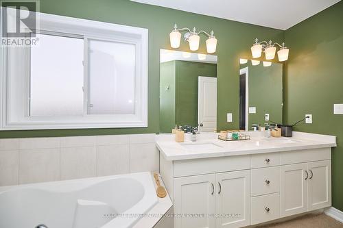 116 Clare Avenue, Welland (Coyle Creek), ON - Indoor Photo Showing Bathroom