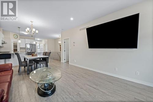 90 Covington Crescent, Belleville (Thurlow Ward), ON - Indoor