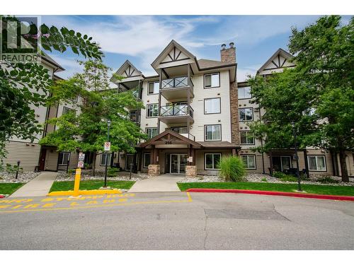 256 Hastings Avenue Unit# 309, Penticton, BC - Outdoor With Facade