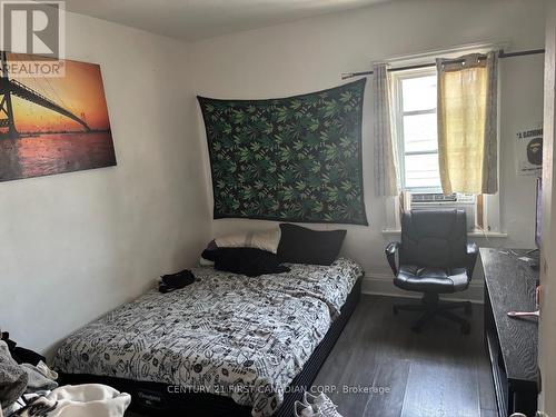 1629 Drouillard Road, Windsor, ON - Indoor Photo Showing Bedroom