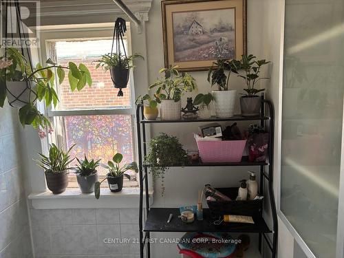 1629 Drouillard Road, Windsor, ON - Indoor Photo Showing Other Room