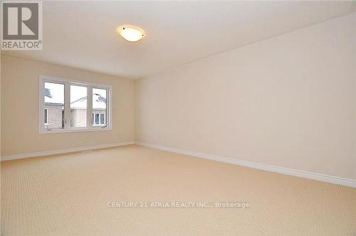 4 Applegate Drive, East Gwillimbury, ON - Indoor Photo Showing Other Room