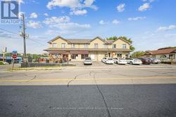 7 NASSAU STREET  Oshawa (Vanier), ON L1J 4A3