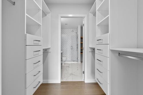 509-1215 St. Paul Street, Kelowna, BC - Indoor With Storage