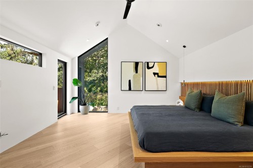 862 Somenos St, Victoria, BC 