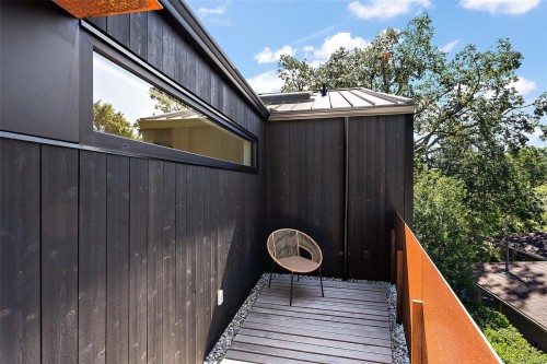 862 Somenos St, Victoria, BC 