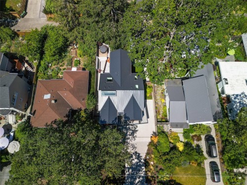 862 Somenos St, Victoria, BC 