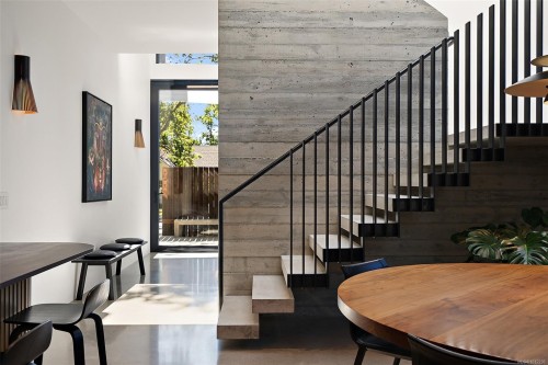 862 Somenos St, Victoria, BC 