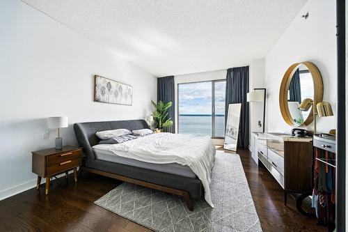 Primary bedroom - 2207-150 Ch. De La Pointe-Sud, Montréal (Verdun/Île-Des-Soeurs), QC - Indoor Photo Showing Bedroom