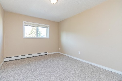 402-218 Bayview Ave, Ladysmith, BC - Indoor Photo Showing Other Room
