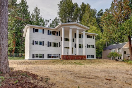 6-322 Village Way, Qualicum Beach, BC - Outdoor