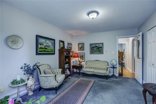 6-322 Village Way, Qualicum Beach, BC - Indoor