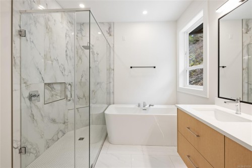 414 Thetis Dr, Ladysmith, BC 