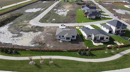 5 Fieldstone Cr, Oak Bluff, MB 