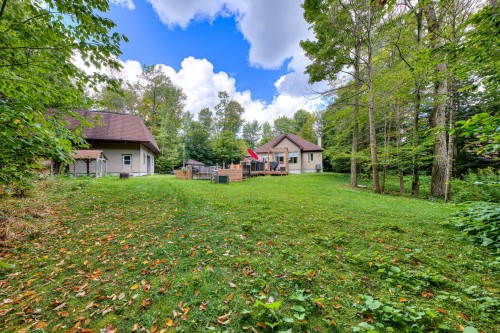 Cour - 162 Rue Du Sanctuaire, Saint-Colomban, QC - Outdoor