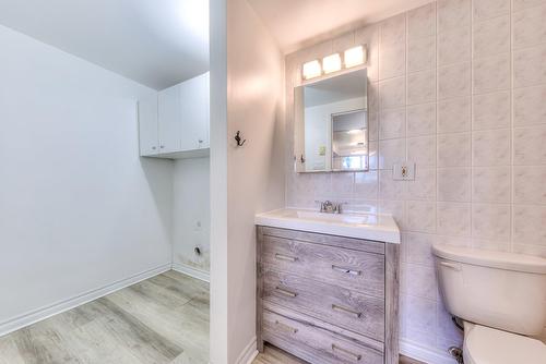 Bathroom - 4-2925 Boul. Lapinière, Brossard, QC - Indoor Photo Showing Bathroom