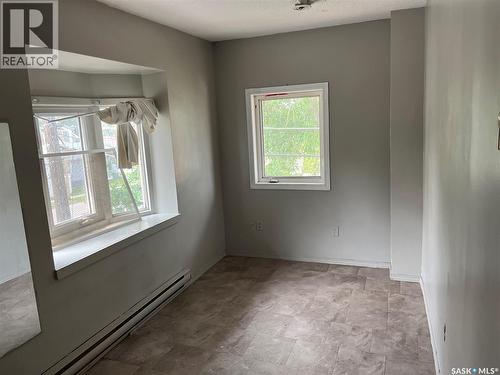 2010 1St Avenue E, Prince Albert, SK - Indoor Photo Showing Other Room
