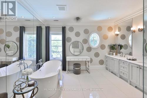 1459 Stavebank Road, Mississauga, ON - Indoor Photo Showing Bathroom