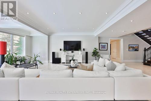 1459 Stavebank Road, Mississauga, ON - Indoor Photo Showing Living Room