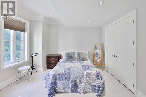 1459 Stavebank Road, Mississauga, ON - Indoor Photo Showing Bedroom