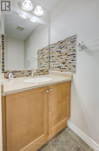 404 Tealby Crescent, Waterloo, ON - Indoor Photo Showing Bathroom