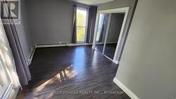 1 High St - Unit 3 - Bedroom Overlooking Water - 