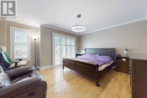1832 Chesbro Court, Mississauga, ON - Indoor Photo Showing Bedroom